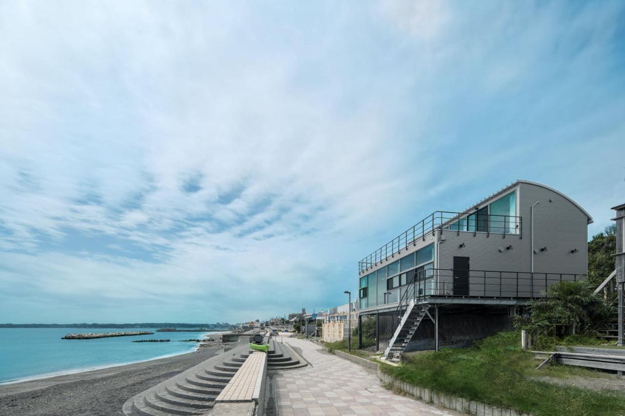 Villa Yokosuka Sky Grey -横須賀のビーチフロントベース- Exterior foto